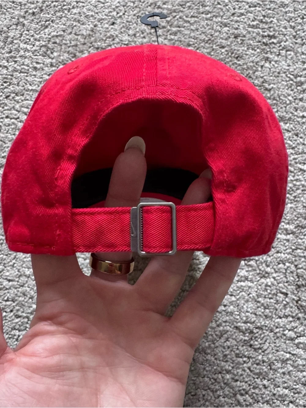 Nike Red Embroidered Logo Heritage86 Cap
